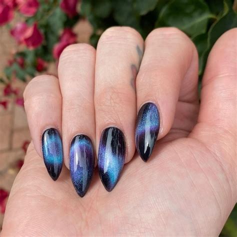 Magic nails